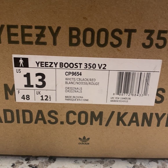 Yeezy Boost 350 V2 Zebras